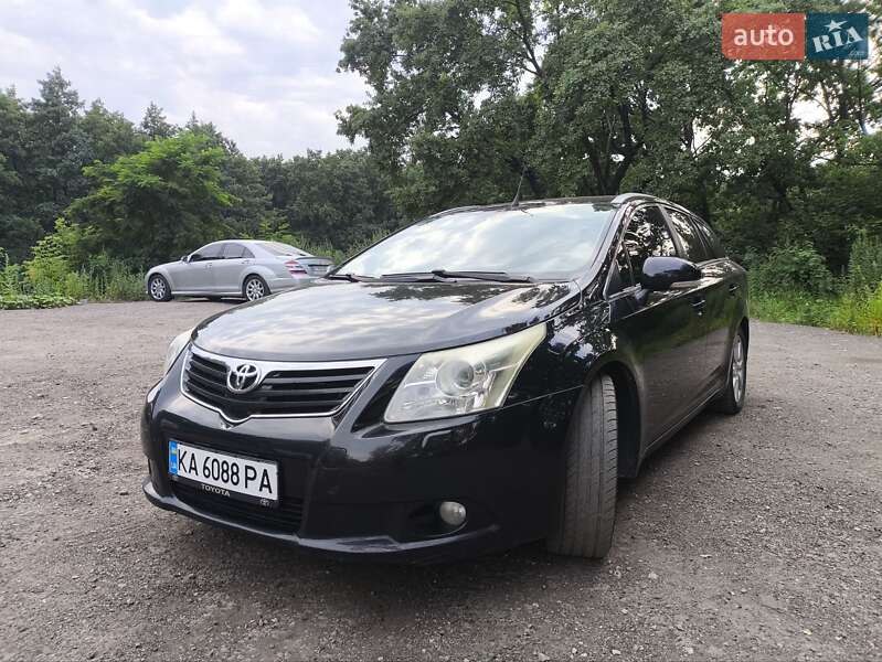 2009 toyota avensis verso