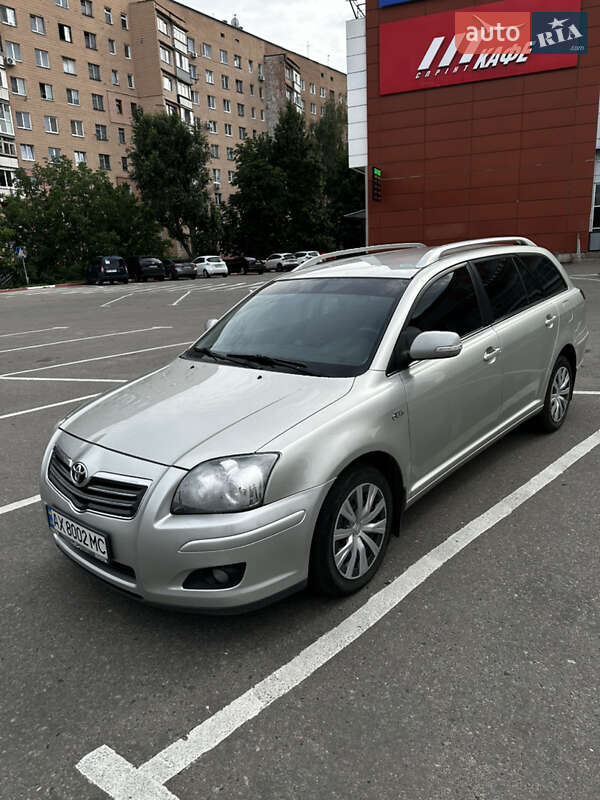 2006 toyota avensis