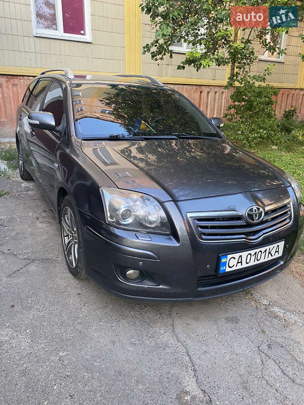 2006 toyota avensis