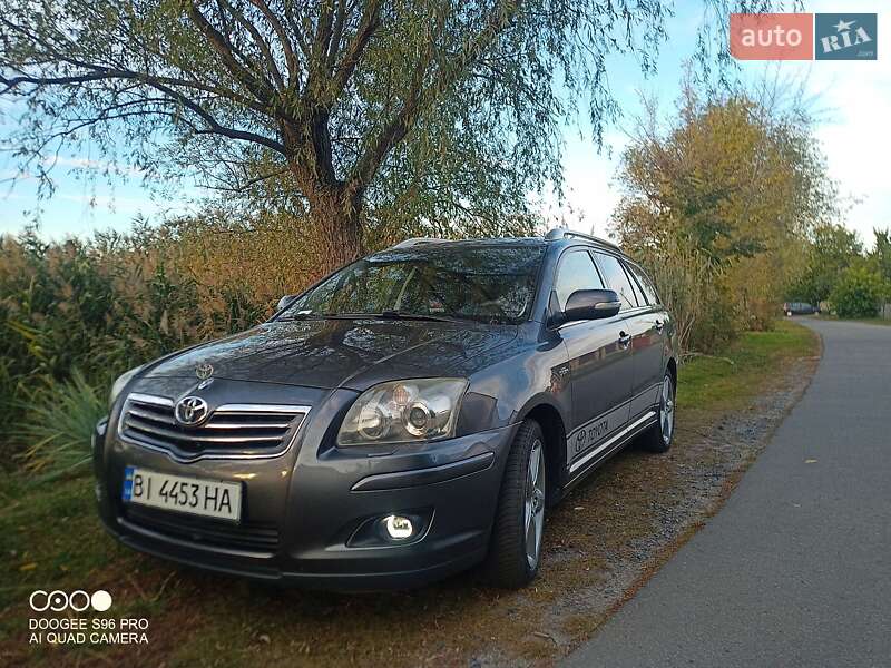2008 toyota avensis