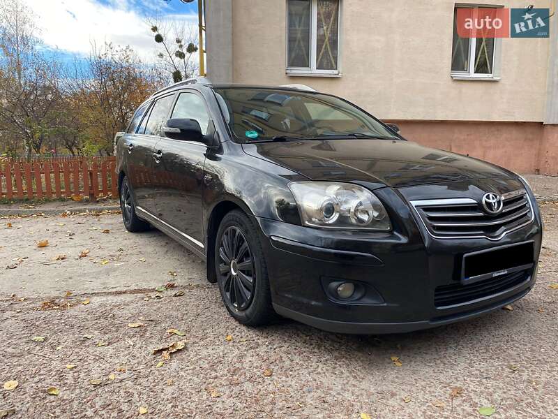 2008 toyota avensis