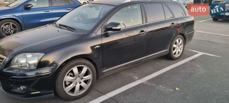 2008 toyota avensis