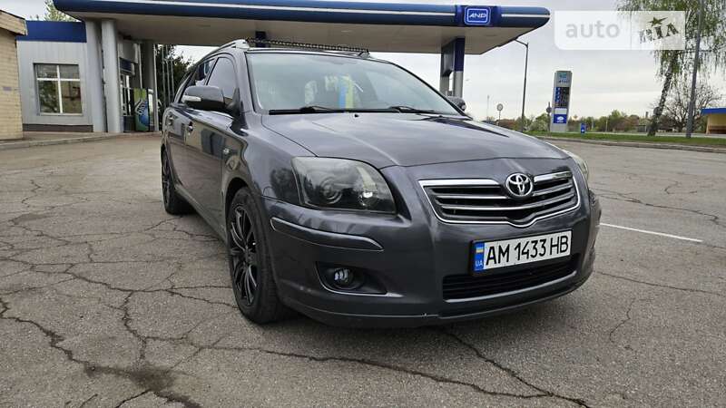 2006 toyota avensis