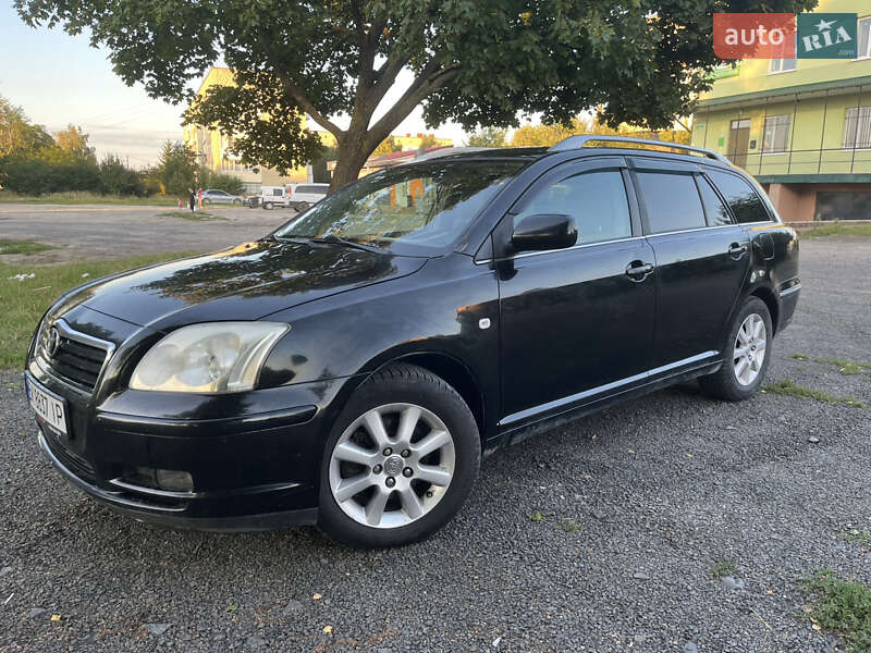 2005 toyota avensis