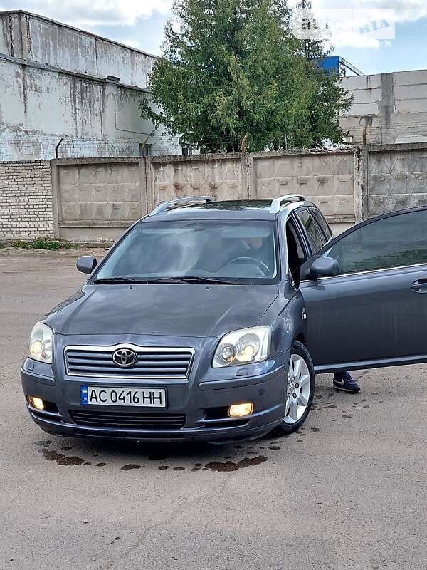 2006 toyota avensis