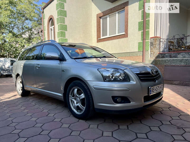 2007 toyota avensis