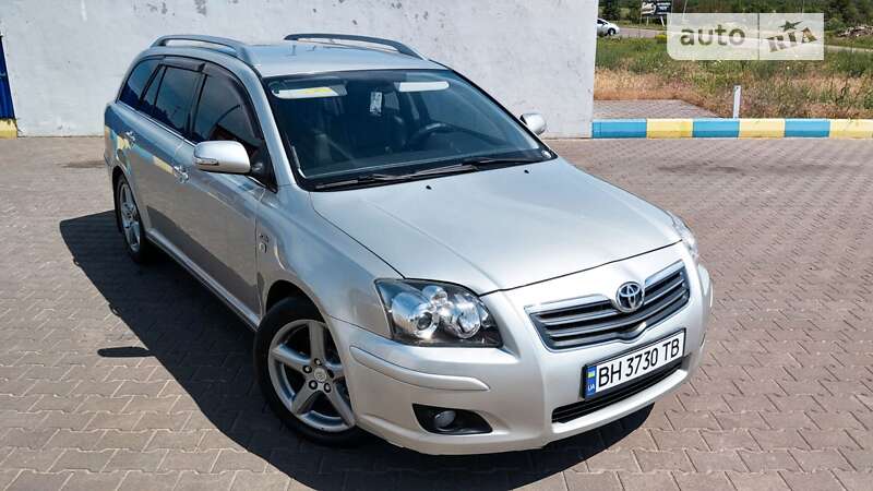 2007 toyota avensis