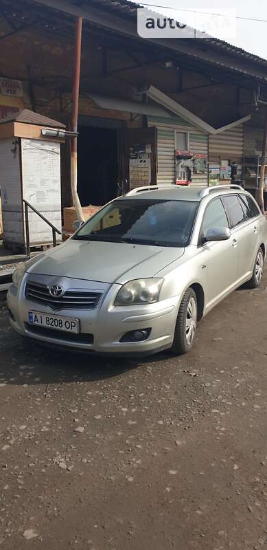 2008 toyota avensis