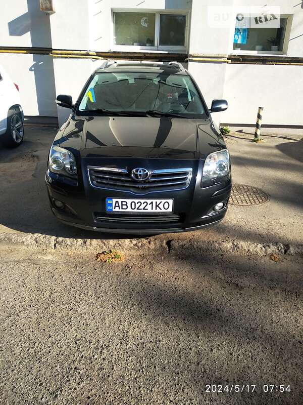 2006 toyota avensis