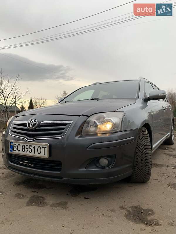 2007 toyota avensis