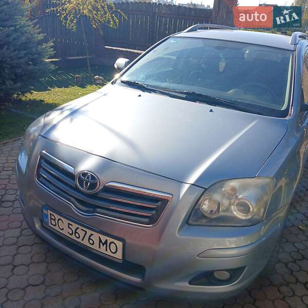 2007 toyota avensis