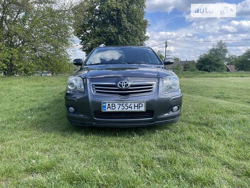 2006 toyota avensis