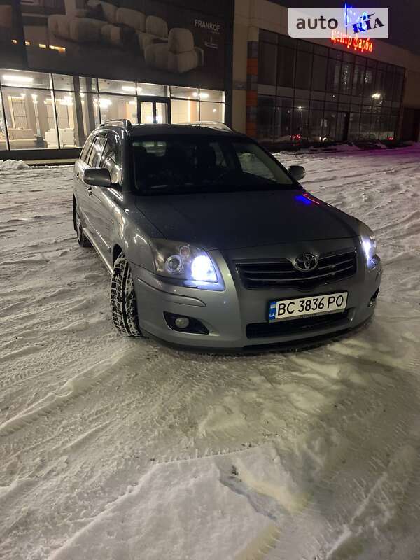 2007 toyota avensis