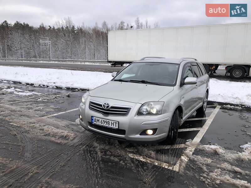 2006 toyota avensis