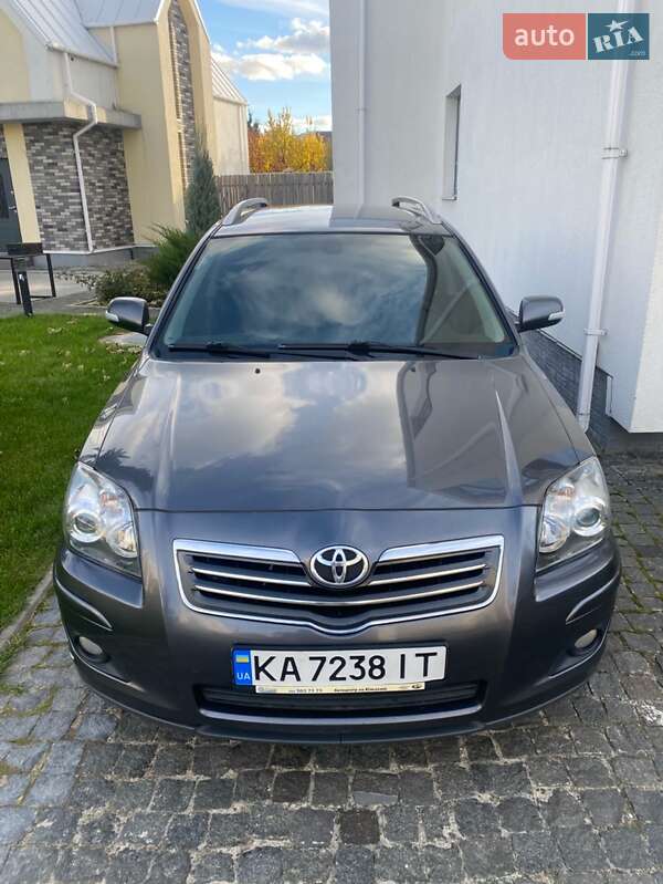 2007 toyota avensis