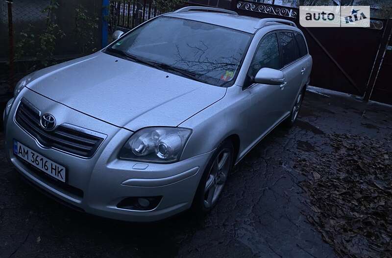 2006 toyota avensis