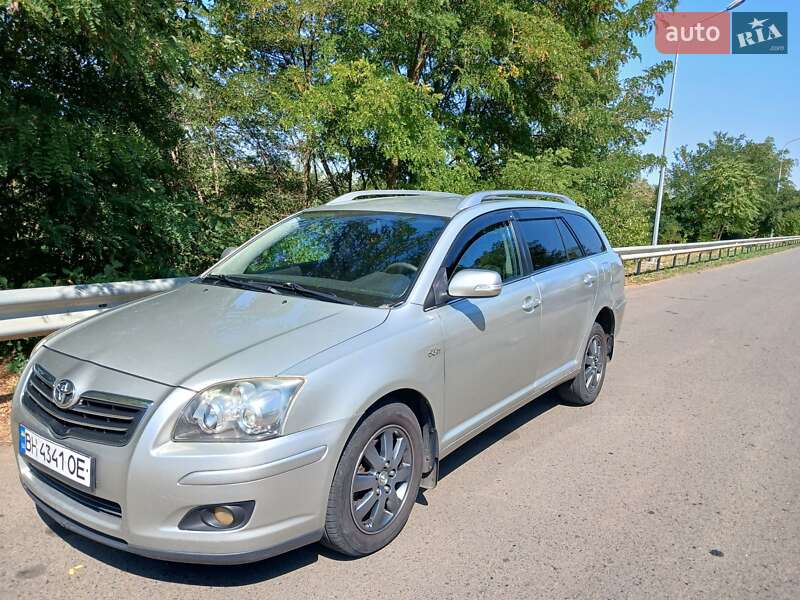2006 toyota avensis