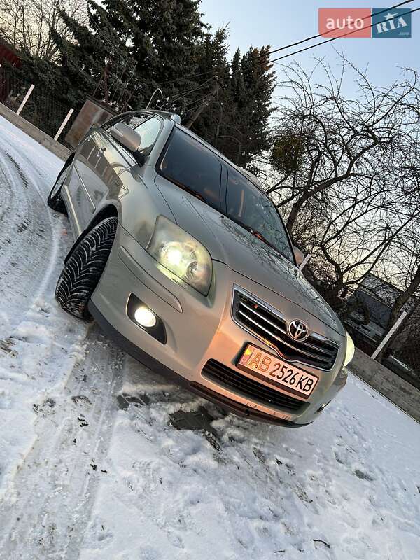 2007 toyota avensis