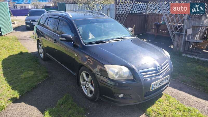 2007 toyota avensis