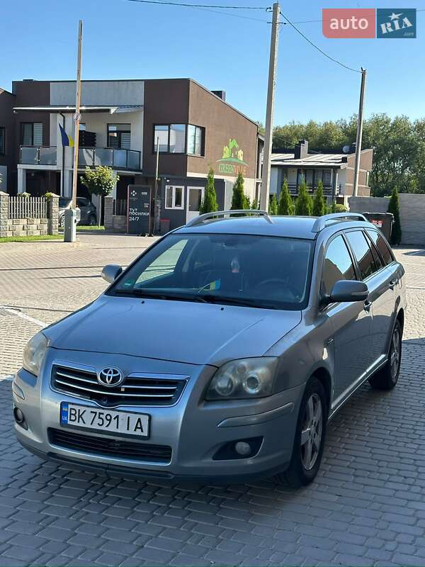 2007 toyota avensis