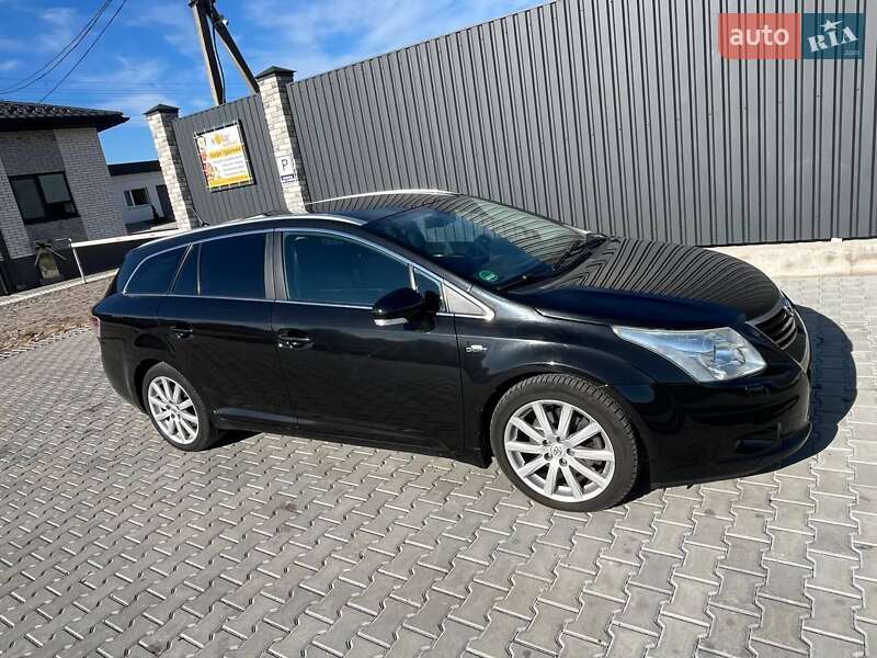 2009 toyota avensis