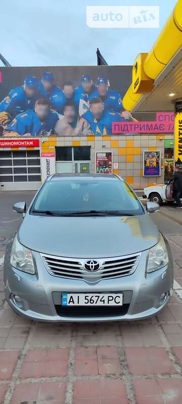 2009 toyota avensis