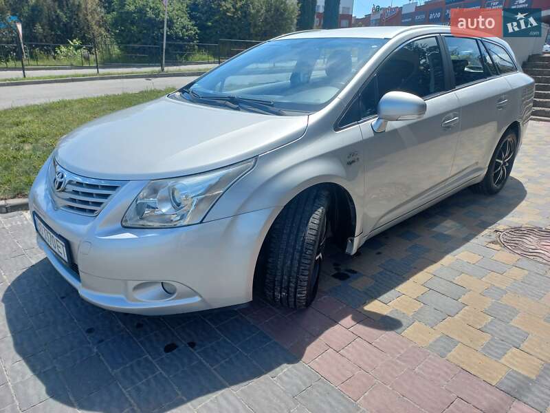 2009 toyota avensis