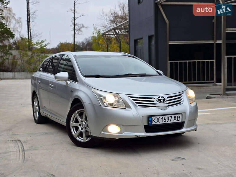 2009 toyota avensis