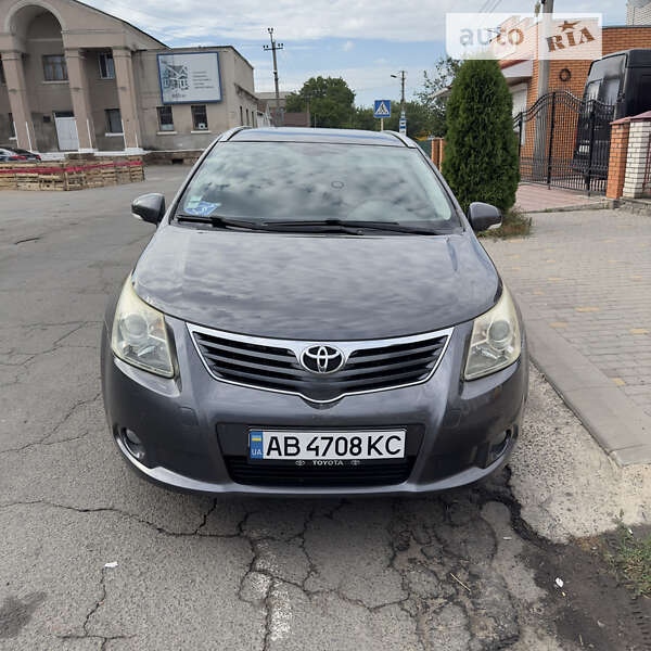 2009 toyota avensis