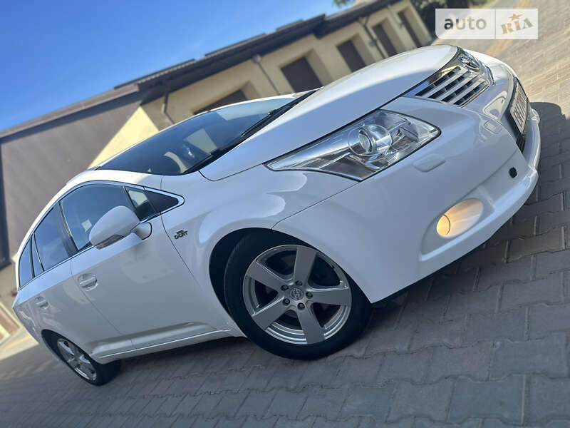 2009 toyota avensis