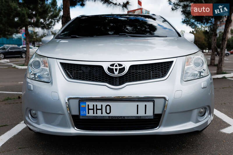 2009 toyota avensis