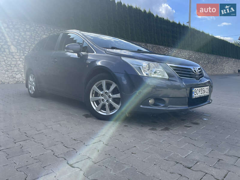 2009 toyota avensis