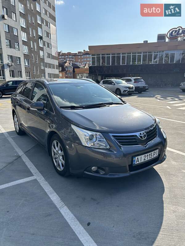 2009 toyota avensis