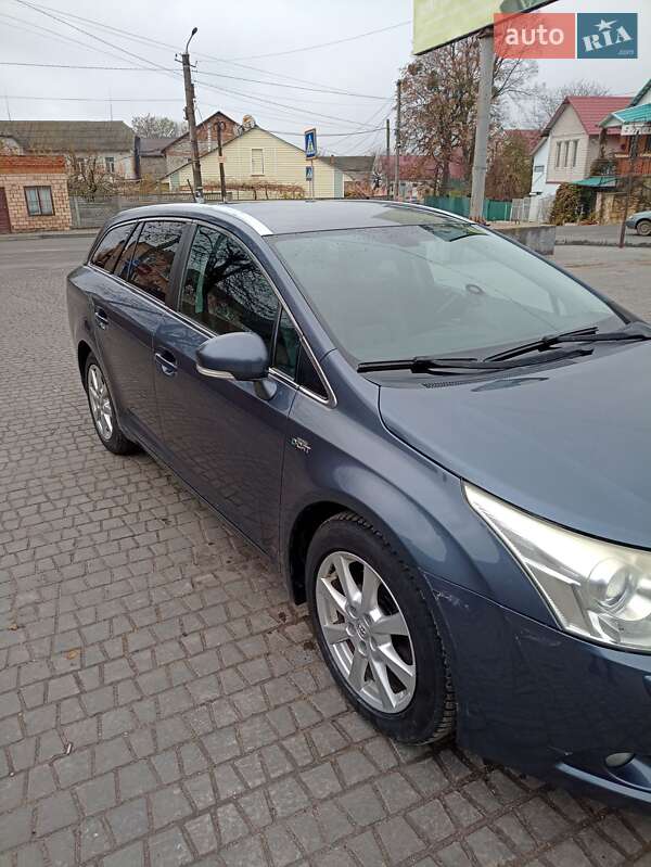 2009 toyota avensis