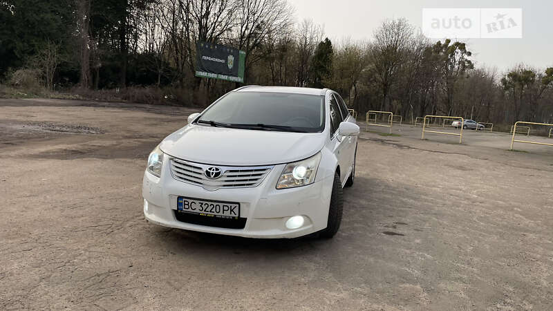 2011 toyota avensis