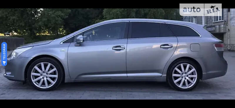 2008 toyota avensis