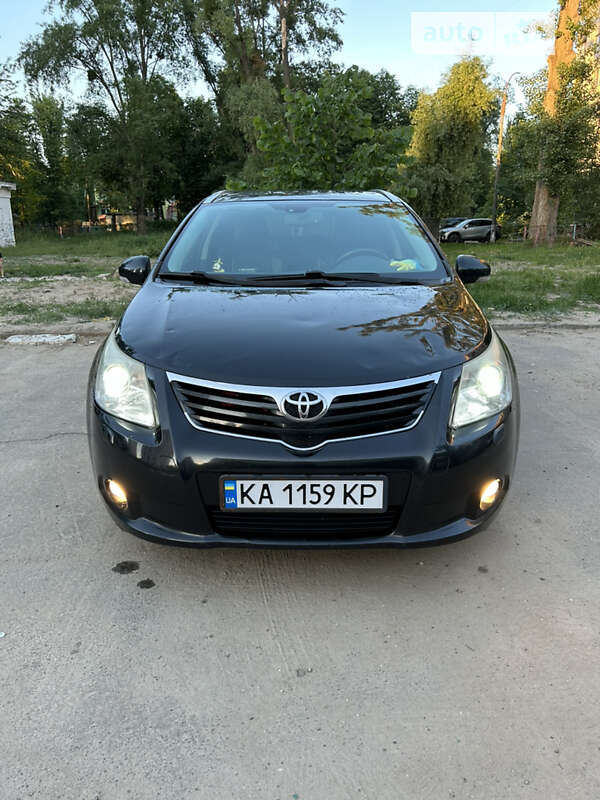 2009 toyota avensis