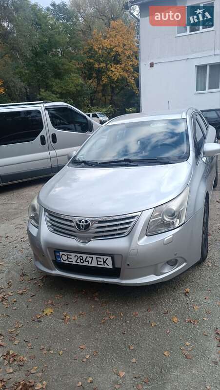 2010 toyota avensis