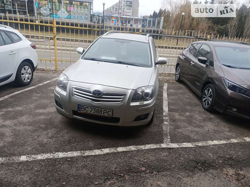 2007 toyota avensis