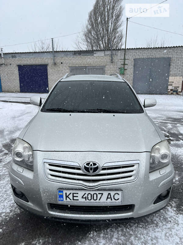 2007 toyota avensis