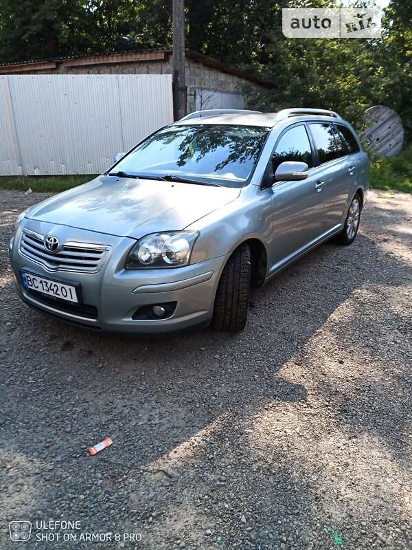 2007 toyota avensis