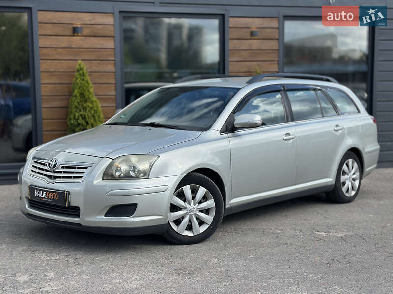 2008 toyota avensis