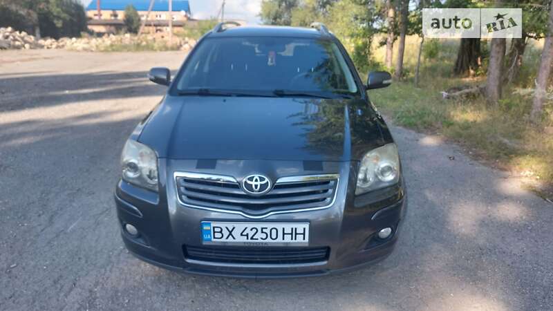 2007 toyota avensis