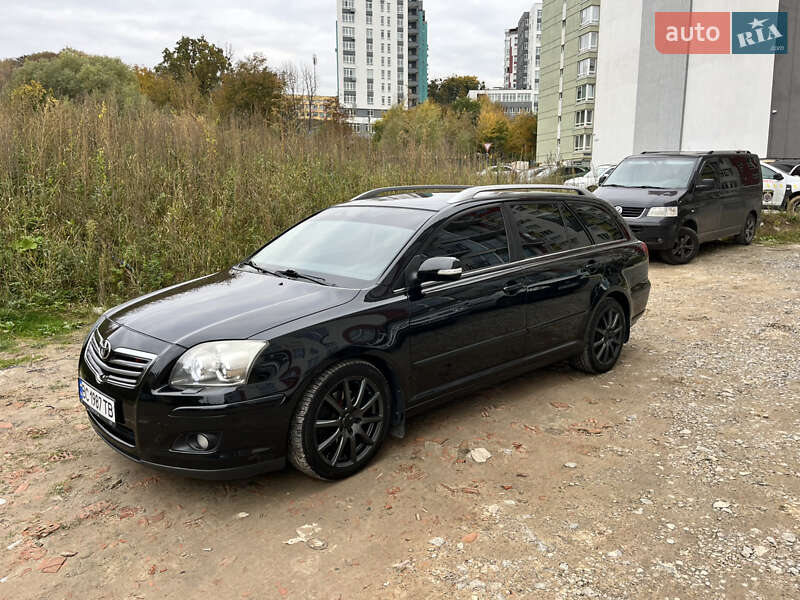 2008 toyota avensis