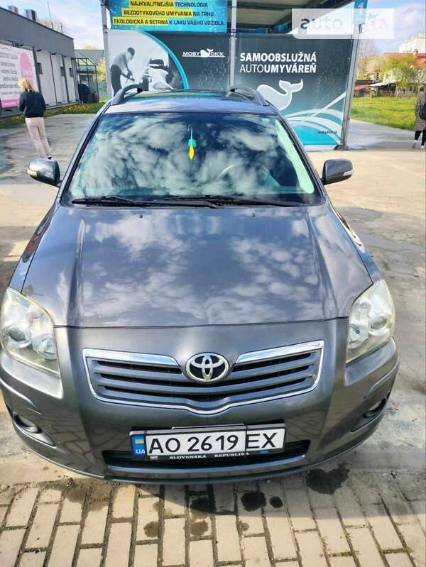 2007 toyota avensis