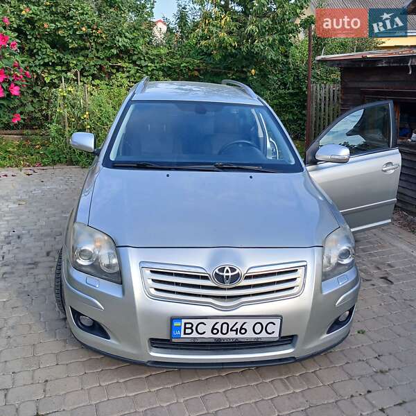 2007 toyota avensis