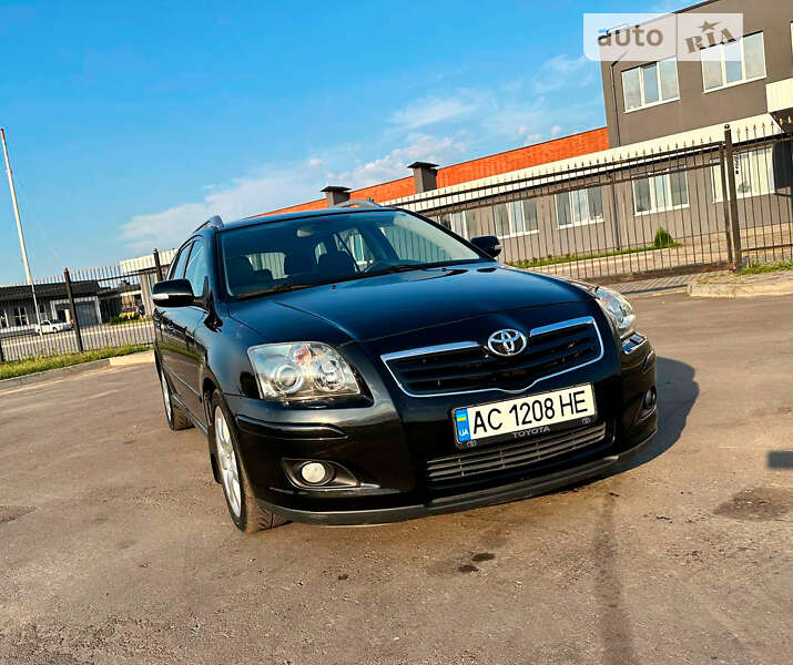 2006 toyota avensis