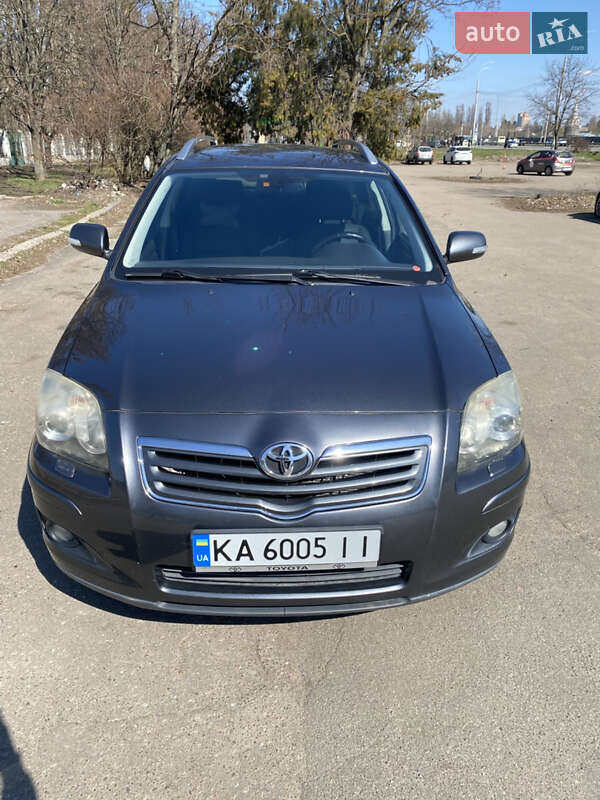 2007 toyota avensis