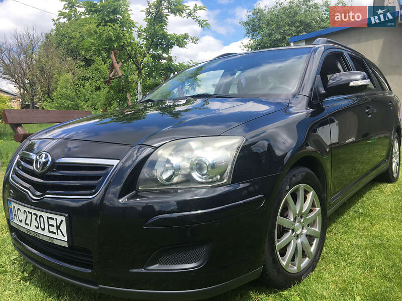2008 toyota avensis