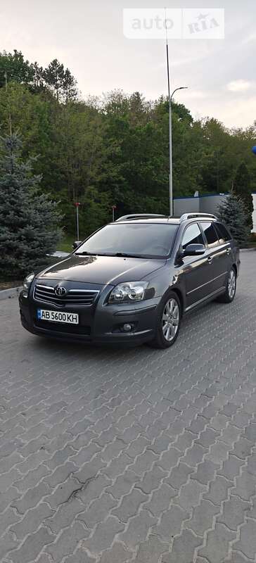 2008 toyota avensis